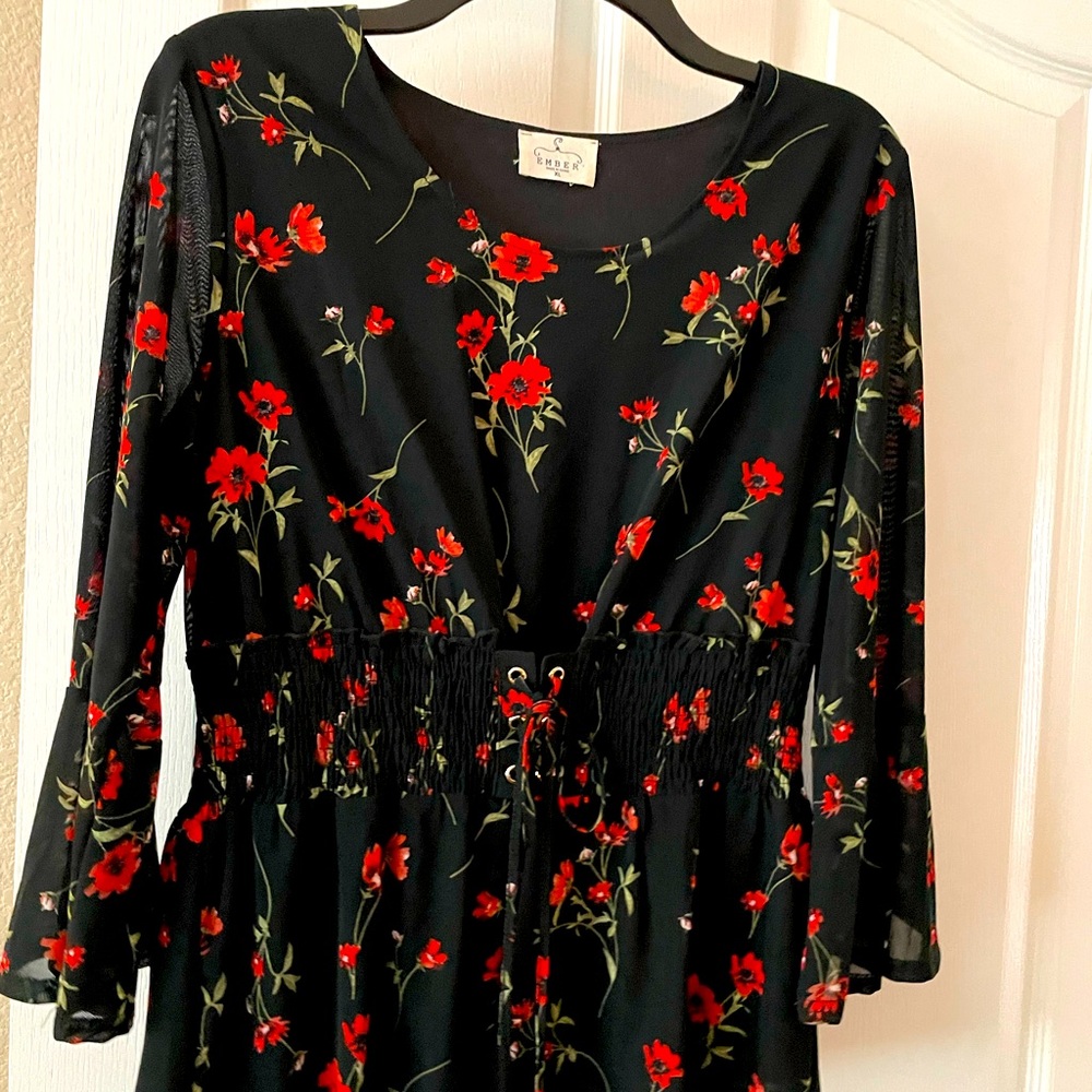 Black & red floral print top